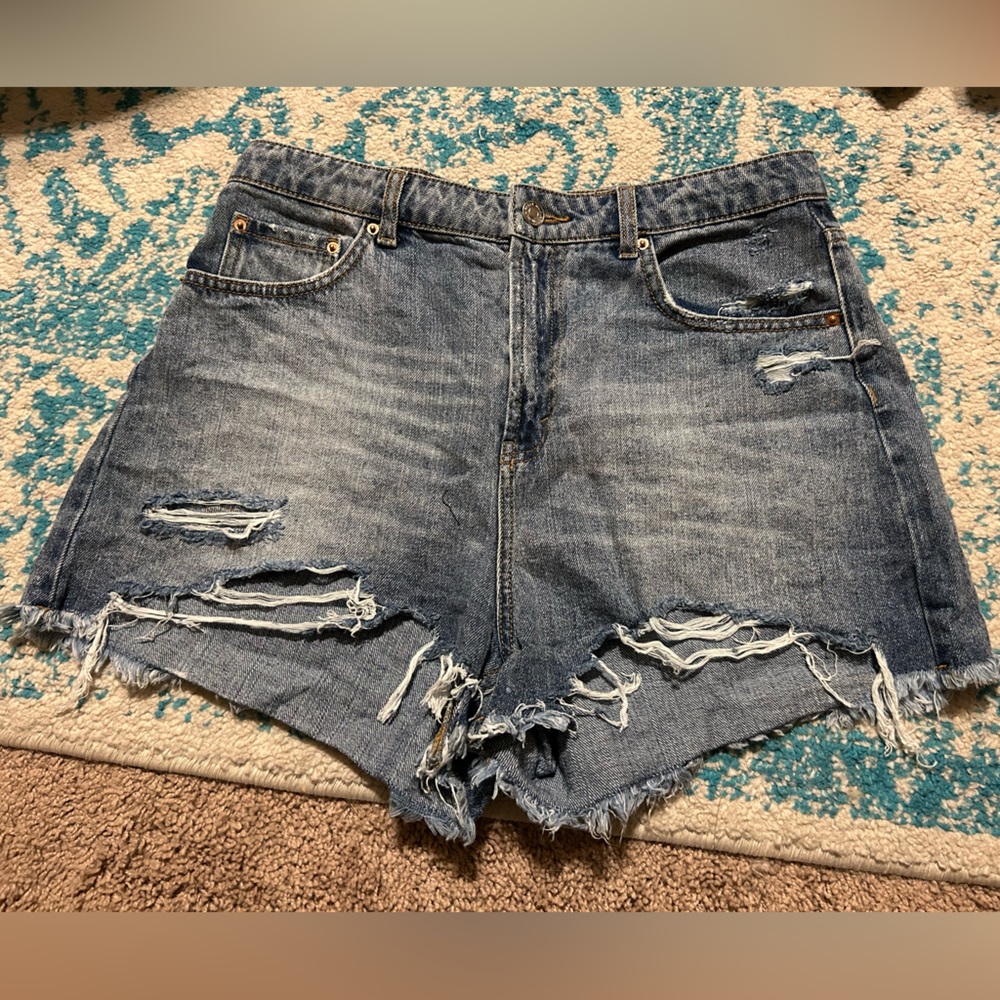 US 12 Distressed High-Waisted Denim Shorts | Wild Fable